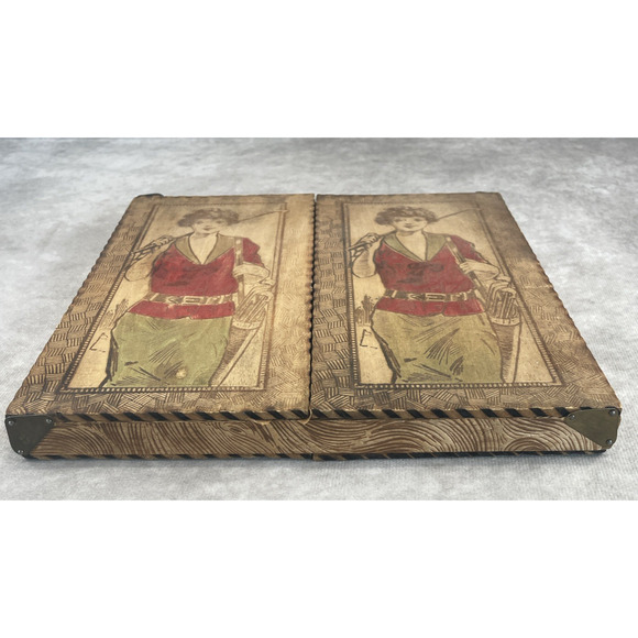 Vintage 1930s Platt-Maschek Lady Golfer Themed Wood Pyrography Handkerchief Box - Picture 2 of 12